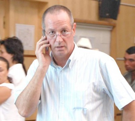 Avocatul constănţean Ionel Haşotti, ameninţat de ţigani în Piaţa Griviţei